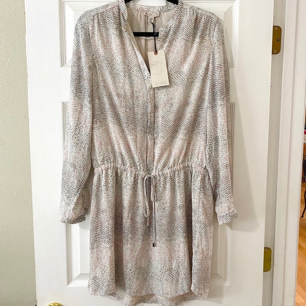 🆕NEW!!🛍 Lila Rose Snakeskin Tie Waist Dress